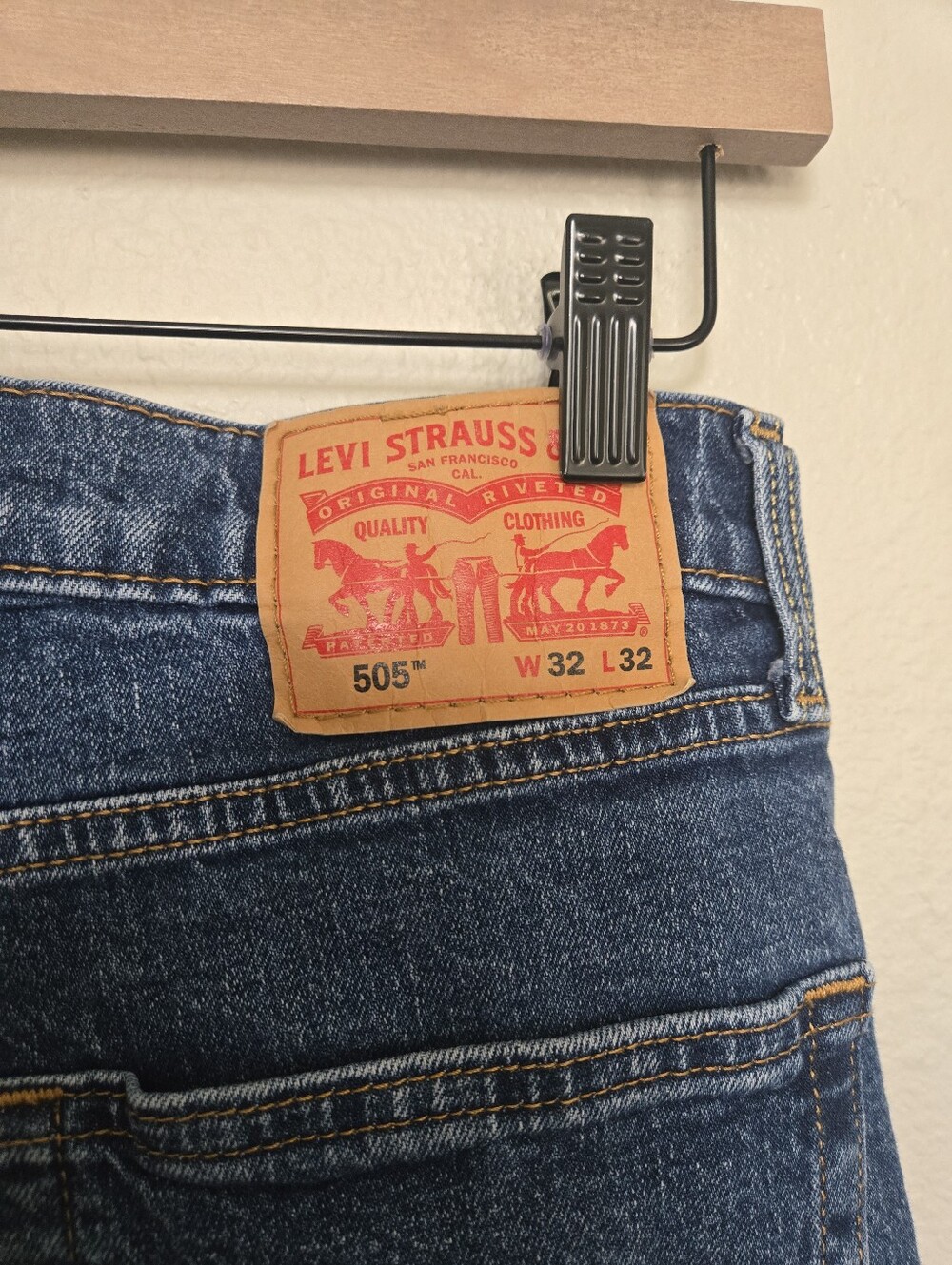 Levis 505 Medium Wash Jeans Size Waist 32 L32 - Picture 5 of 10
